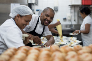 Nik Rabinowitz to Raise More Than Just Laughs